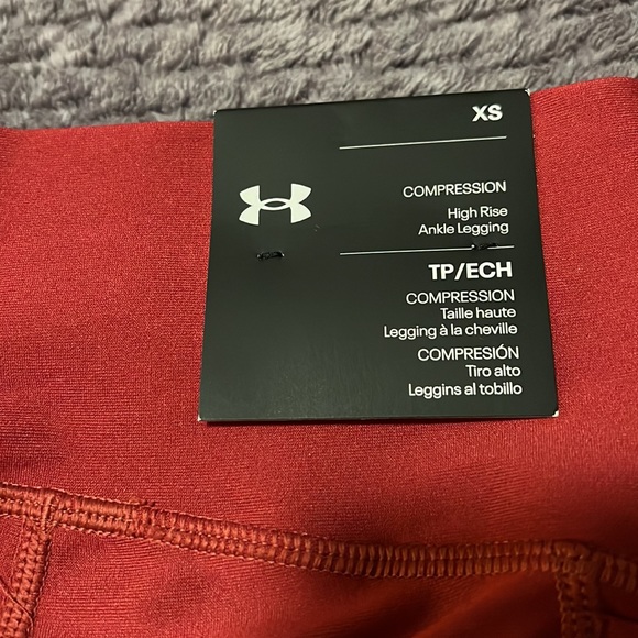 Burgundy UA workout leggings - Picture 6 of 7